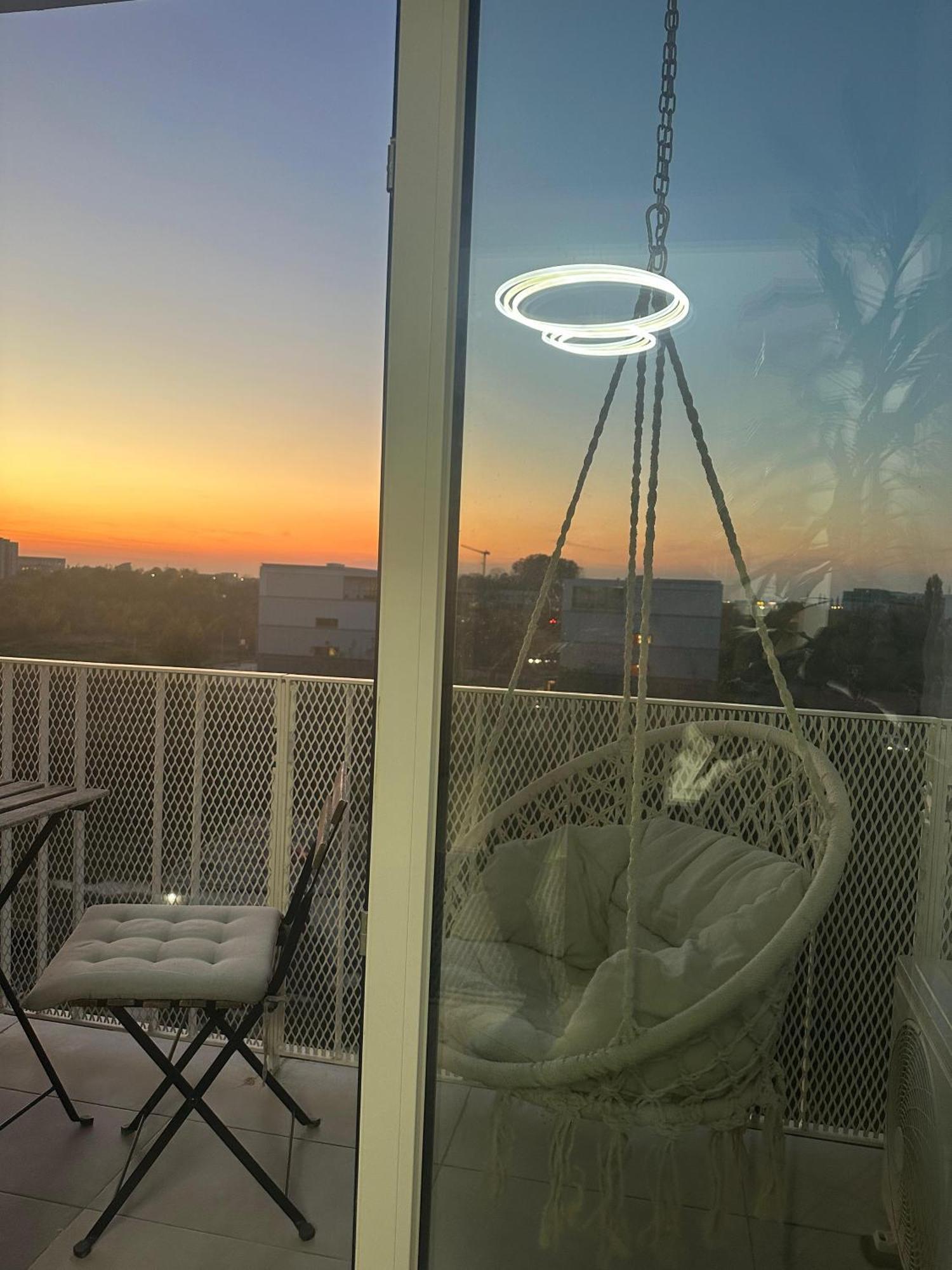 Japanese Studio With Hammock And Sunset View Тимишоара Экстерьер фото